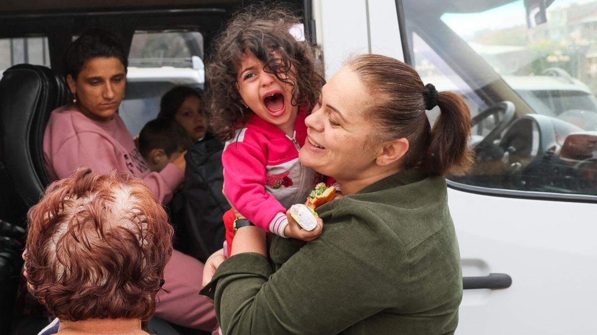 5000 Menschen – darunter viele Familien mit Kindern – haben ihre einstige Heimat bereits verlassen