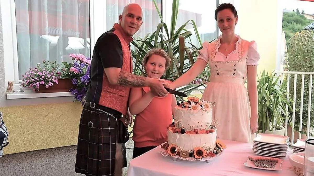 Daniela und Oliver Bamberger mit Tochter Marie Christine