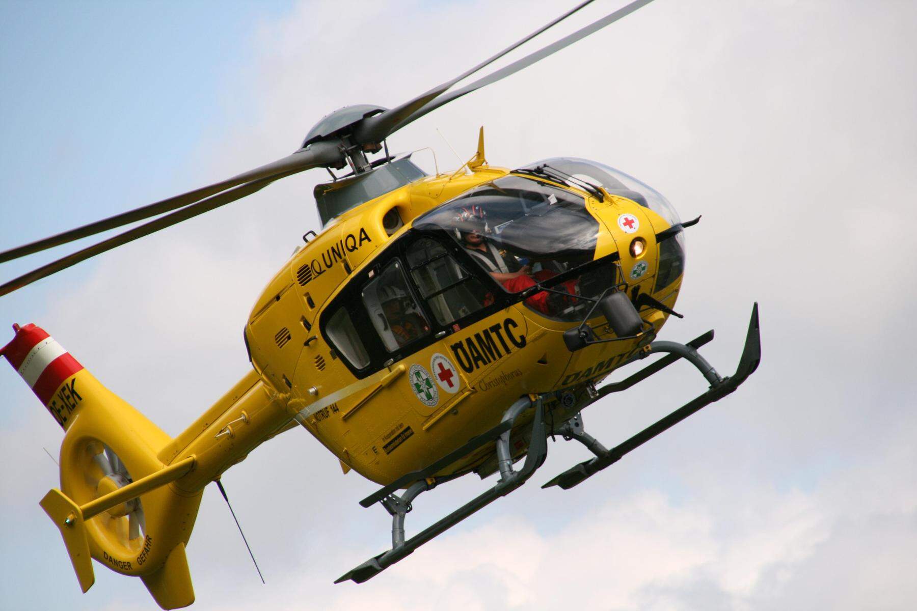 Taubergungen: Zwei Hubschrauber nach Alpinunfall im Glocknergebiet im Einsatz