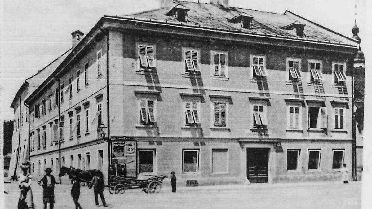 Bis 1920 hieß die 10.-Oktober-Straße noch &quot;Große Schulhausgasse&quot;