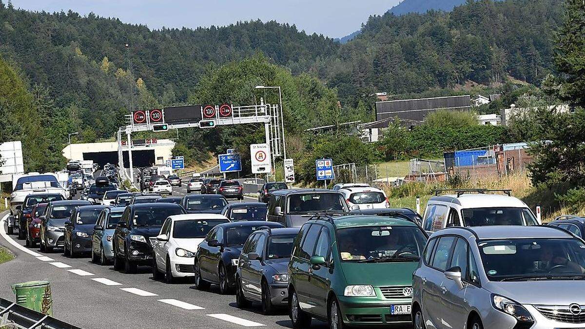 Nichts geht mehr auf der Karawankenautobahn