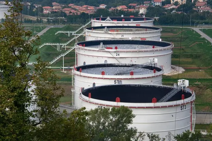 Öllager in San Dorligo della Valle bei Triest