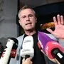 Norbert Hofer tritt vor die Presse