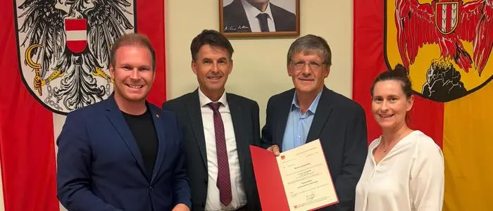Johann Holzmann (2.v.r.) ist der neue Bürgermeister von St. Martin an der Raab (Bezirk Jennersdorf)