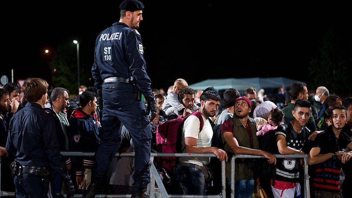 Österreich fürht Grenzkontrollen wieder ein 