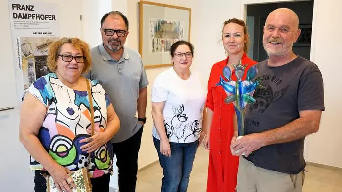 Auch das Glaskünslerpaar Renate und Fritz Prehal besuchte das neue Büro der Kleinen Zeitung in Voitsberg
