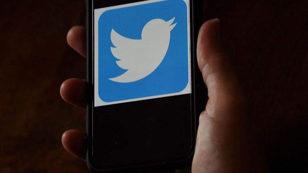 Twitter kämpft mit rasant sinkenden Werbeeinnahmen 