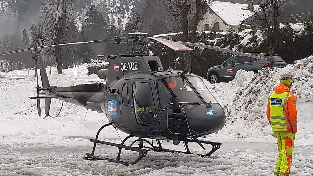Von Flattach aus startet der Hubschrauber seine Erkundungsflüge