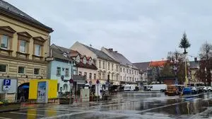 Der Hauptplatz von Judenburg an einem verregneten 2. Mai