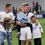 Toni Kroos mit seinen Kindern und Bruder Felix