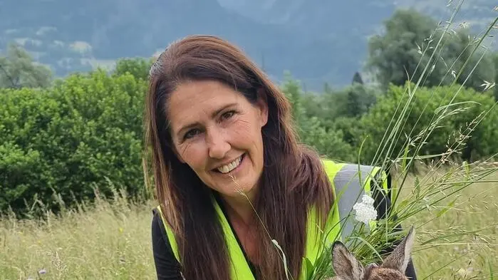 Yvonne Linder (47) ist ehrenamtliche Rehkitzretterin in Lienz