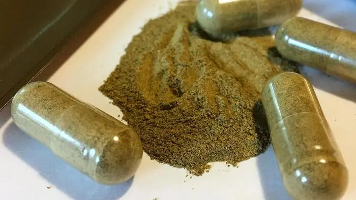 Kratom ist ein Pflanzenpulver