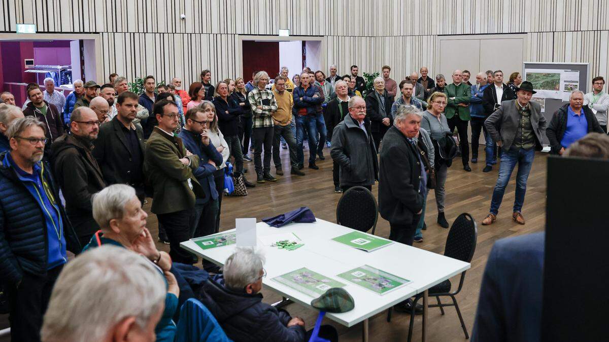 Rund 150 Personen kamen gleich zu Beginn in den Congress Schladming