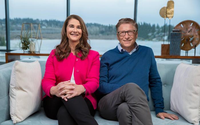 A photo from the German Tagen: Bill Gates with his wife Melinda, with the support of the foundation