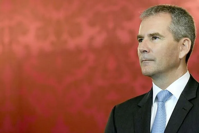 Hartwig Löger (ÖVP) wurde im Mai 2019 zum Kurzzeit-Kanzler. Er wurde mit der Fortführung der Verwaltung im Finanz- und Bundeskanzleramtes betraut, bis Bierlein im Juni angelobt wurde.