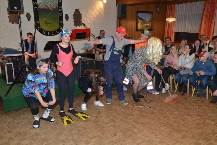 Geboten wurde auch eine lustige Mitternachtseinlage, Tanzmusik und vieles mehr.