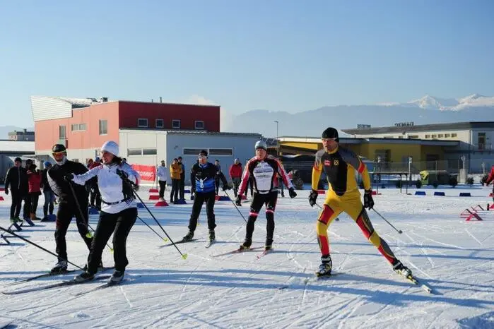 Das "Radteam Leoben" siegte im Vierer-Teambewerb, auch wenn mit Ulf Lassacher und Herbert Pross nur zwei Athleten an den Start gingen. Sie schafften 61 Runden.