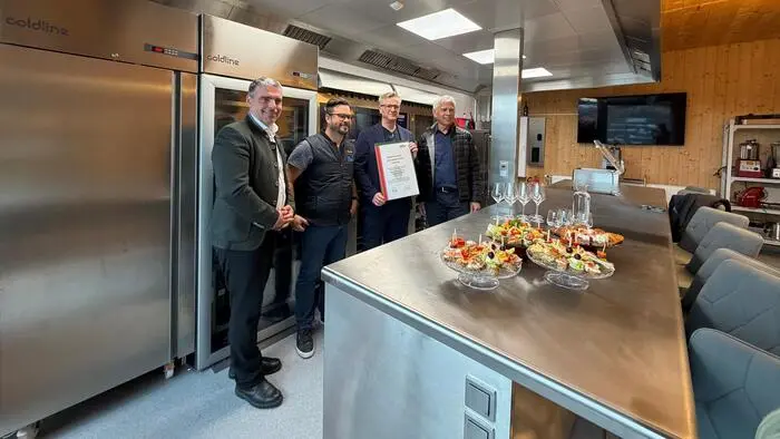 WKO-Regionalstellenleiter Christian Hollinger, Moritz Gerhart und Heinz Gerhart (Planquadrat) und WKO-Regionalstellenobmann Egon Hierzegger