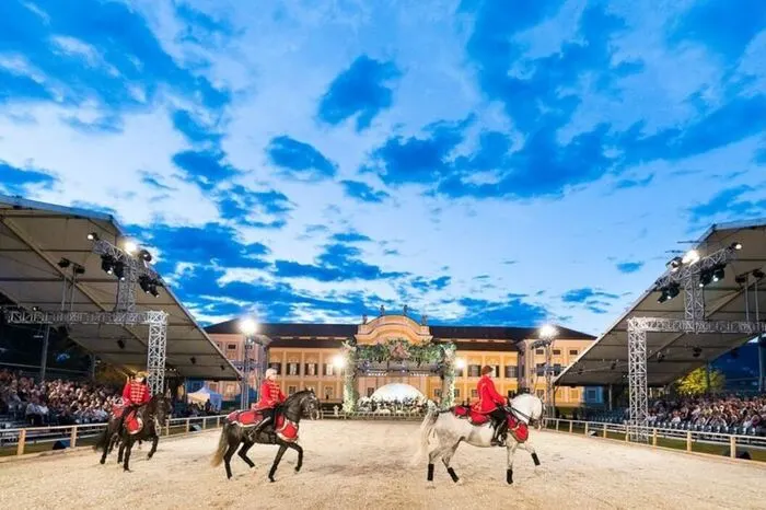 Es ist eine bestens vorbereitete Großproduktion: In der Spanischen Reitschule Epona nahe Budapest wurde "La Margarita" schon seit Herbst geprobt.