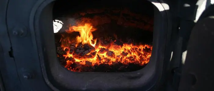 sujet, einheizen, koks, fossile brennstoffe, kessel einer dampflok, verheizen, feuer, brennen