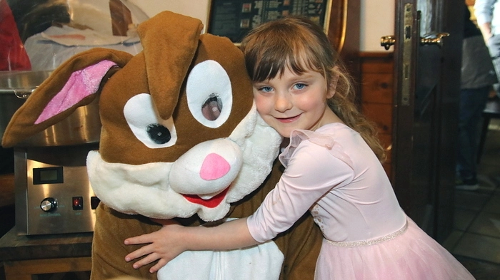 Zu einem österlichen Kinderfestival lud die Kinderland-Ortsgruppe Geistthal-Södingberg-Voitsberg unter Sigi und Romana Dorner am Ostersonntag nach Södingberg ein. Weil das Wetter nicht so österlich war, musste man in die Räumlichkeiten des Freizeitclubs „Graf von Eysselsberg“ ausweichen, was aber dem Andrang der Kinder und dem Spaß keinen Abbruch tat.