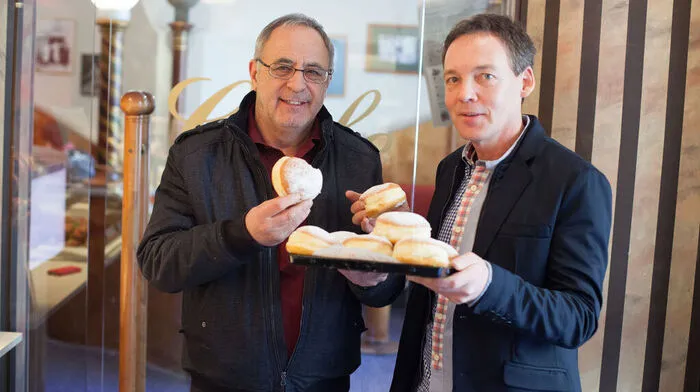Franz Strasser und Robert Weichselbraun sind im Krapfenfieber