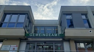 Den ganzen Nachmittag über wurde im Gemeindeamt beraten