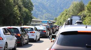 Ein Stunde Stau vor dem Karawankentunnel