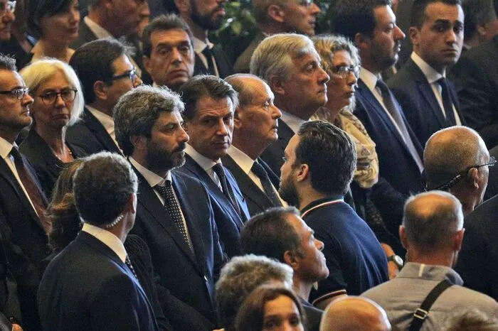 ...Matteo Salvini sowie viele weitere Persönlichkeiten aus der Politik teil.