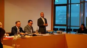 Bürgermeister Helmut Linhart mit dem 1. Vizebürgermeister Heimo Ortner und dem Finanzreferenten Reinhard Puffing 