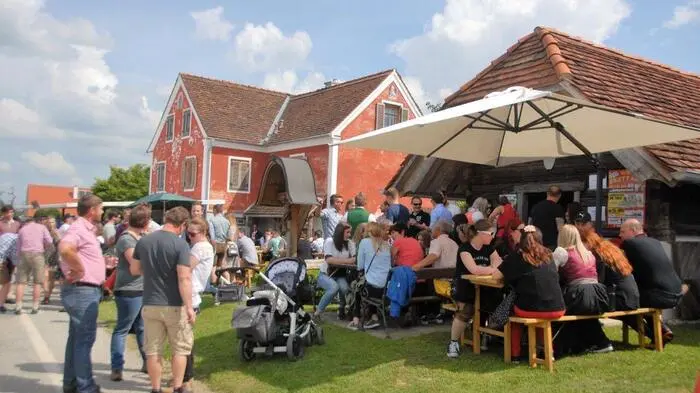 Seit 17 Jahren wird in Prebensdorfberg (Gemeinde Ilztal) das Kellerstraßenfest gefeiert.
