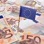 Die EU greift nun auf Erträge von eingefrorenen russischen Vermögenswerten zu