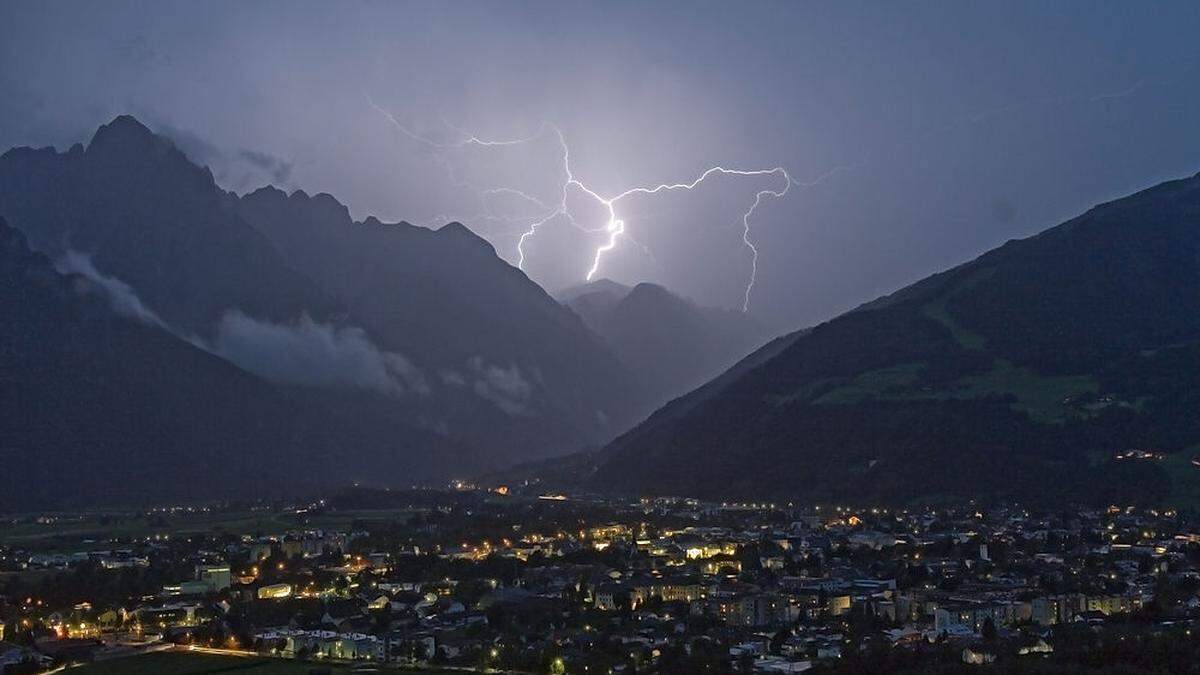 Über Osttirol blitzte es im heurigen Sommer 17.729 mal 