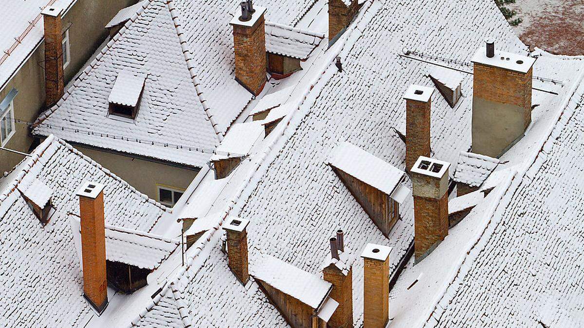 Heizen im Winter ist eine wesentliche Quelle für den Feinstaub. Darum drängt die Stadt Graz auf die Umstellung auf Fernwärme