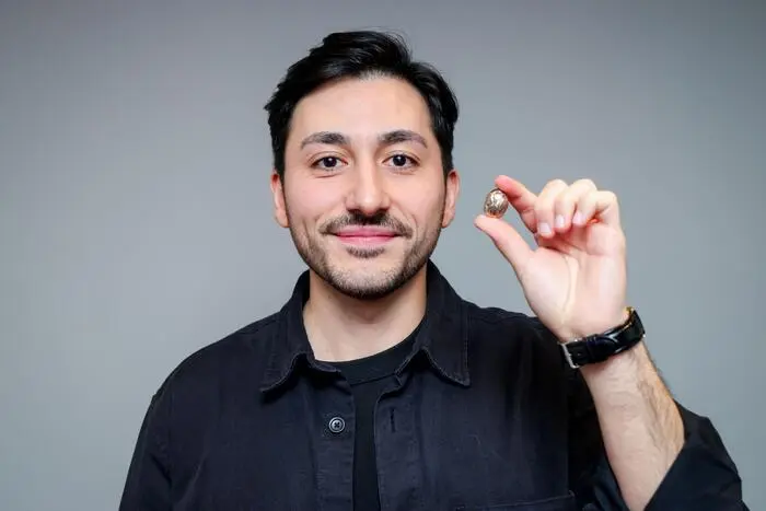 Tolga Karaaslan  gewnn mir „Baba, What‘s Your Plan?“ den Großen Dokumentarfilmpreis gewann - und die Goldene Nuss der Diagonale