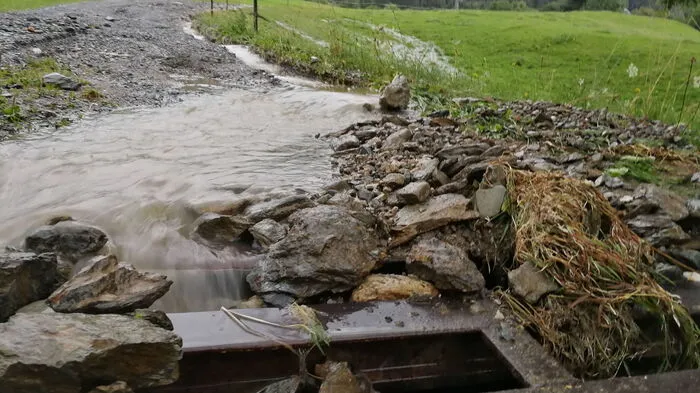 Besonders viel Schaden richtete das Unwetter am Wegenetz an.
