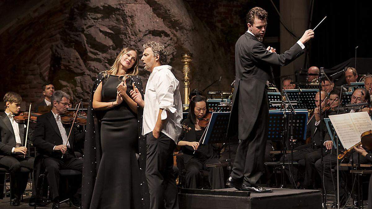 Kristine Opolais, Jonas Kaufmann und Dirigent Marcus Merkel in der Grazer „Tosca“	 