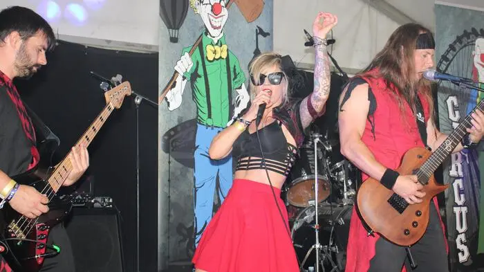 Bereits zum sechsten Mal organisierten Ronny und Diandra Hohl beim Wiednermichl in Krottendorf-Gaisfeld das „Metal & Tattoo“-Festival mit knapp 20 Bands und einem abwechslungsreichen Rahmenprogramm.