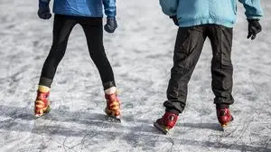 eislaufen Eisläufer Eisfläche wintersport