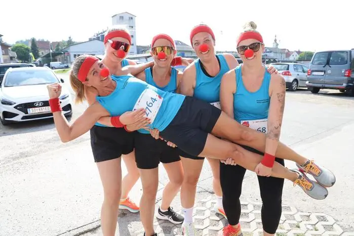 Der Spaß stand beim Rote Nasen Lauf im Vordergrund.