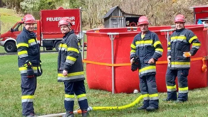 Um dem Waldbrand in Wildalpen, der am Ostermontag ausgebrochen war, Herr zu werden, eilten zahlreiche Feuerwehren aus der Steiermark und umliegenden Bundesländern zur Hilfe