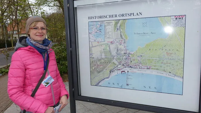 Das Ostseebad Binz auf Rügen kann auf den Beginn des Tourismus im 19. Jahrhundert verweisen. Damals ließ Fürst Malte zu Putbus Häsuer im Mittelmeerstil bauen, die Bäderarchitektur an der Ostsee wurde geboren, wie Franziska Boy zu erzählen weiß.