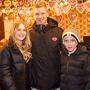 Furey mit seinen Kids Brinn und Skyler am Klagenfurter Christkindlmarkt