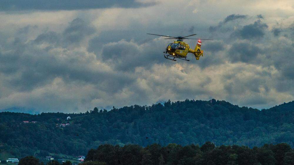 Die Verletzte wurde mit dem Hubschrauber nach Graz geflogen