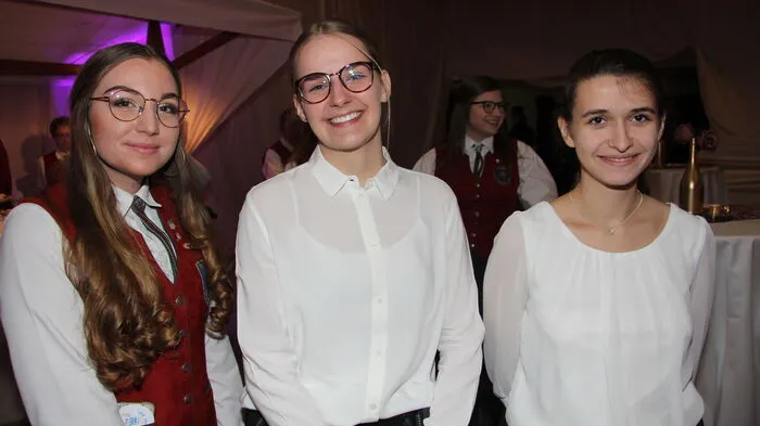 Die Ballgäste waren von der Eröffnungsfeier begeistert.