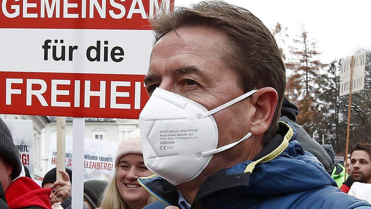 FPÖ-Chef Angerer bei der Corona-Demo