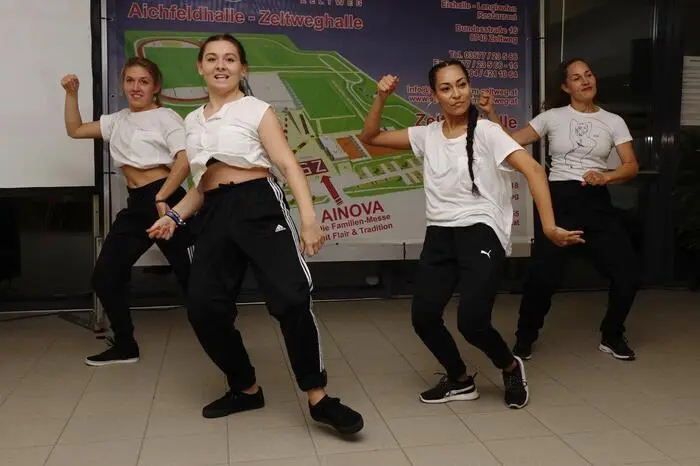 Die „Female Dance Group“ legte außerdem einen tollen Auftritt hin.