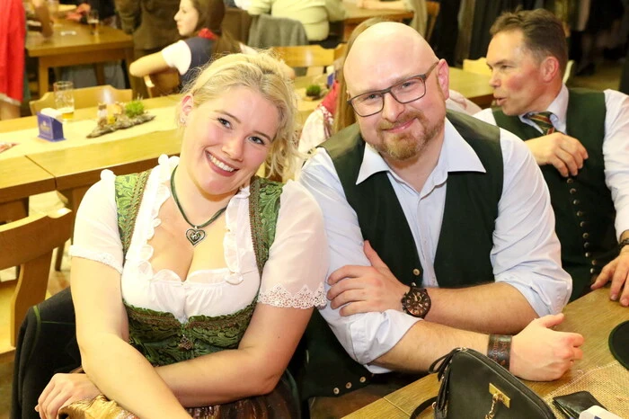 Den gelungenen Auftakt bildete der Auftritt der Jagdhornbläsergruppe  Althofen/Guttaring unter Hornmeister Matthias Müller (mit Brille), die Proben ihres musikalischen Könnens gab. 