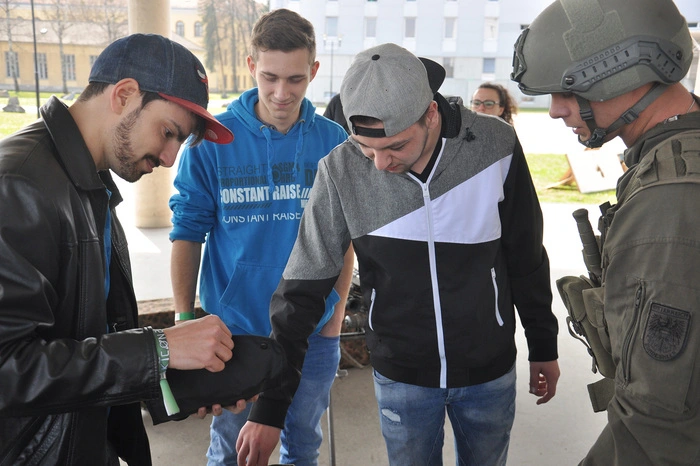 Im Vorfeld wurde der Kreis jener Personen, die zur Jobbörse geladen wurden, laut Thomas Kühner vom AMS Leibnitz eingeschränkt.