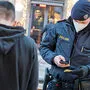 Am Tag kontrollieren zwei, in der Nacht eine Polizeistreife auf 2G